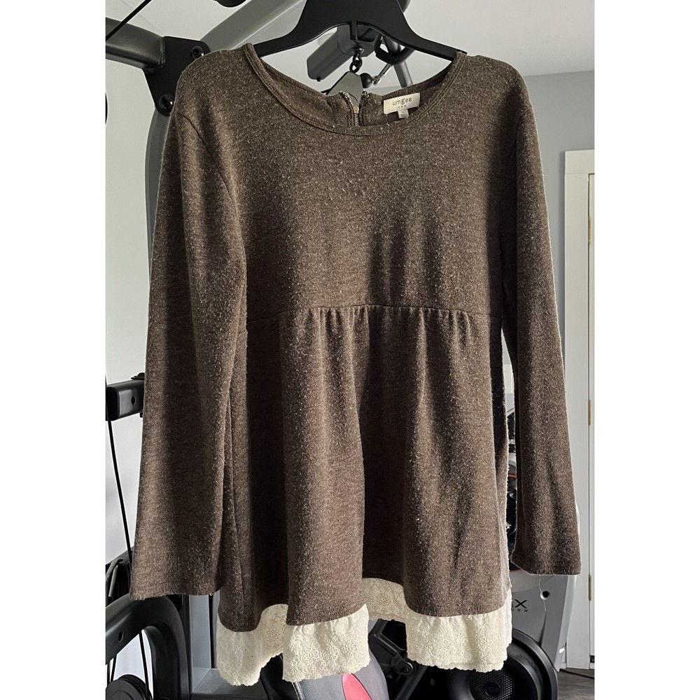 Women's Umgee Long Sleeve Brown Sweater with Zipper on Back; Size L; Lace Trim